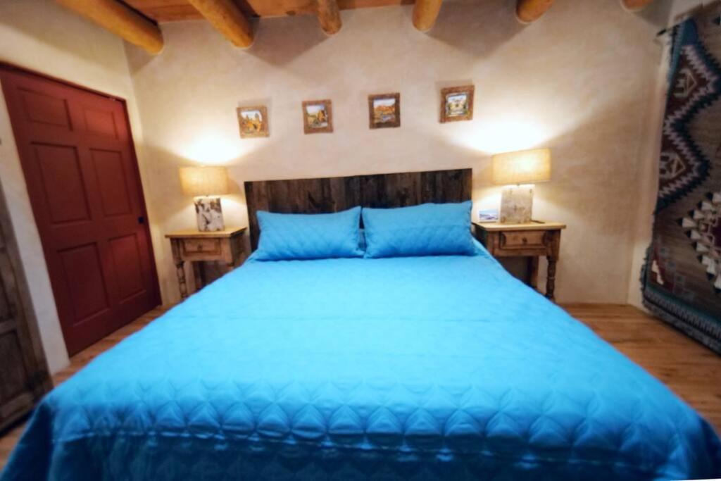 Enchanted Casita With Private Outdoor Hot Tub And Patio, Near Santa Fe Plaza, Sleeps 4 With Free Parking Bagian luar foto