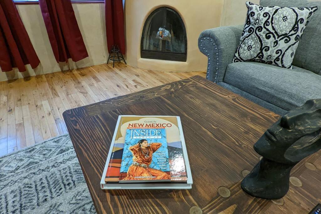Enchanted Casita With Private Outdoor Hot Tub And Patio, Near Santa Fe Plaza, Sleeps 4 With Free Parking Bagian luar foto